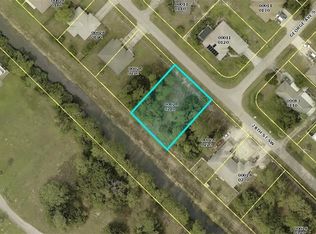 4949 28th St SW, Lehigh Acres, FL 33973