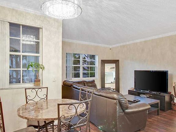 2nd image of 3245 NE 184th St APT 13210