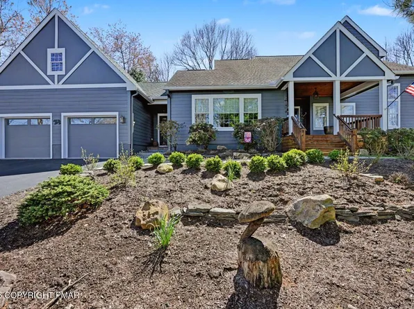 105 Pine Needle Ln, Pocono Pines, PA 18350