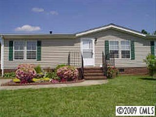 5th image of 115 Whitewater Ln
