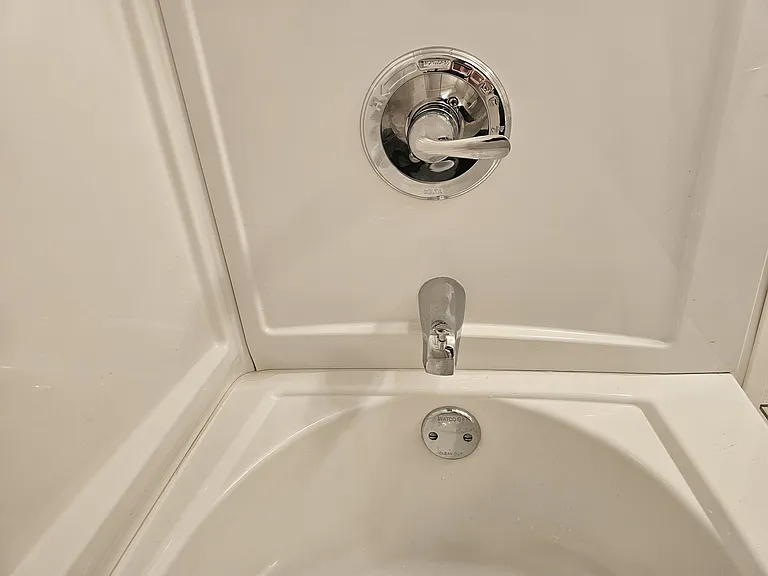 114 Fairlane Dr — Photo 16