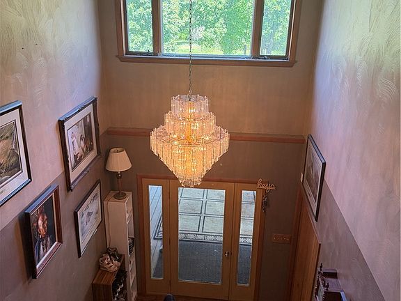 5th image of 120 Hawkview Ln