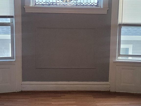 4th image of 261 S 8th St #1