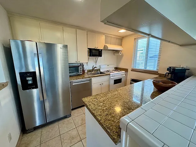 353 Neptune Ave — Photo 9