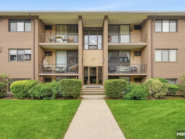 464 Liberty Street, Little Ferry, NJ 07643