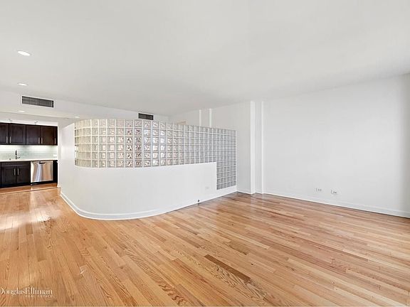 3rd image of 56 Pine St APT 9G