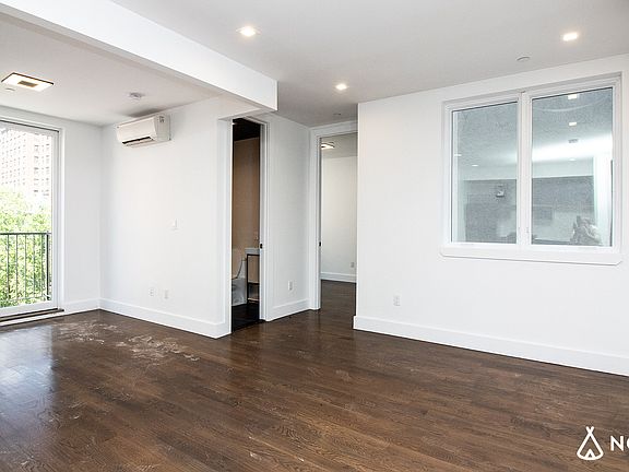 5th image of 115 Clifton Pl #42