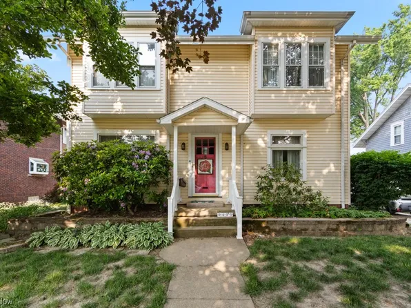 2425 Ridgewood Ave, Alliance, OH 44601