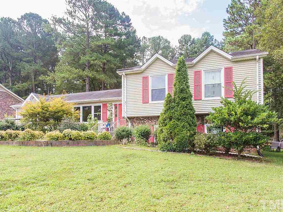 2nd image of 804 Forge Rd