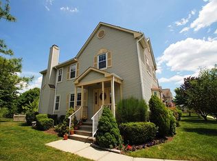25 Stanwyck Ct, Robbinsville, NJ 08691