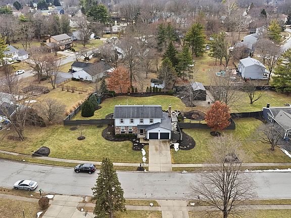 4th image of 11324 Wood Creek Dr