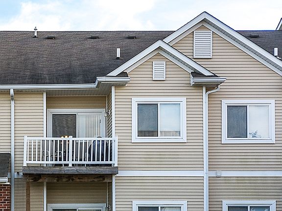 2nd image of 10320 Norfolk Dr Unit 11