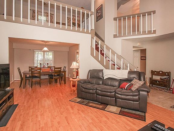 2nd image of 9629 Southview Ct