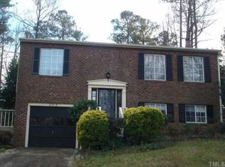 2213 Lawrence Dr, Raleigh, NC 27603