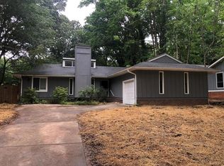 1042 Pineborough Rd, Charlotte, NC 28212