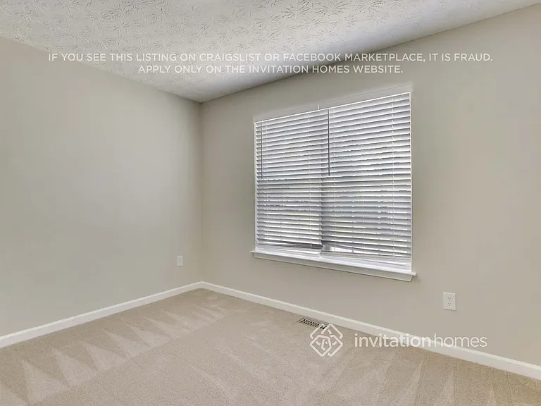 105 Chartres St — Photo 13