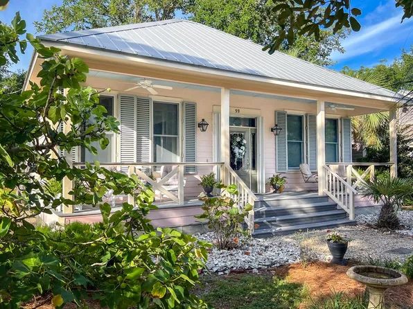 99 16th St, Apalachicola, FL 32320