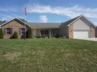 1858 1250th Ave, Lincoln, IL 62656