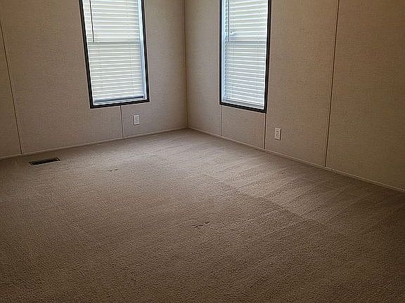 4th image of 1707 E Blanchard Ave #132