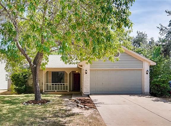 2nd image of 1303 Elm Forest Dr