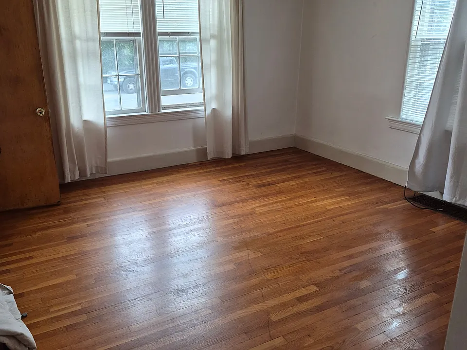 117 Auburn St #1