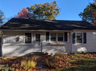 4 Midway St, Scituate, RI 02857