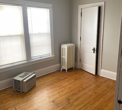 5th image of 3205 Pillsbury Ave S APT 1