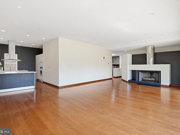 3rd image of 3336 Cadys Aly NW #201