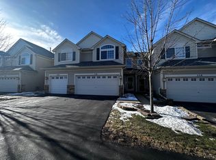 536 Gunnison Ct, Gilberts, IL 60136