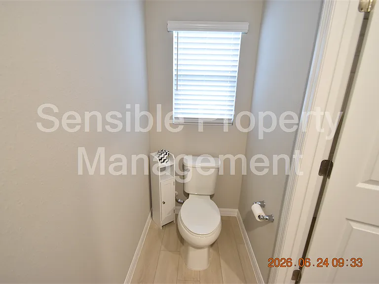 14468 Meadow Bird Ave — Photo 7