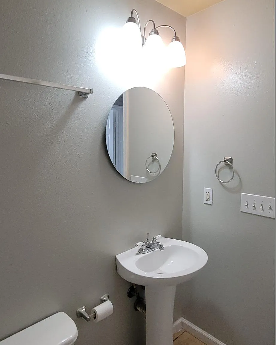8743 Gervais St — Photo 4
