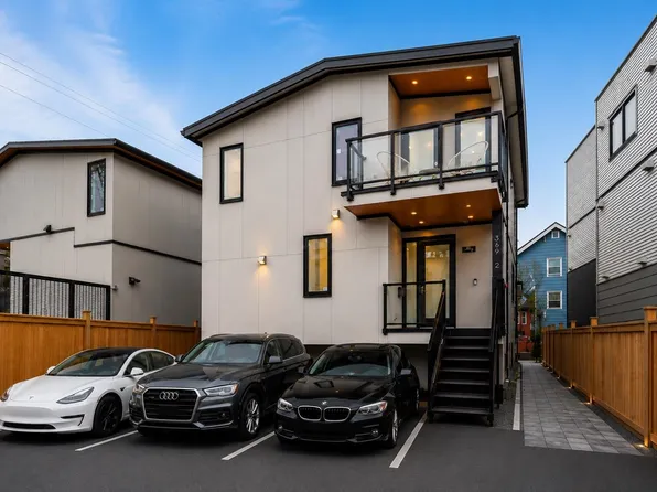 369 E 16th Ave #2, Vancouver, BC V5T 2Y9