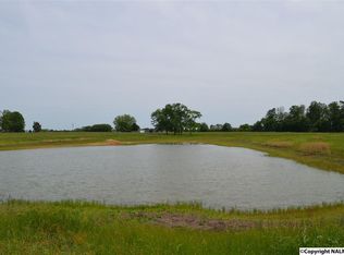 Arlington Rd, Arab, AL 35016