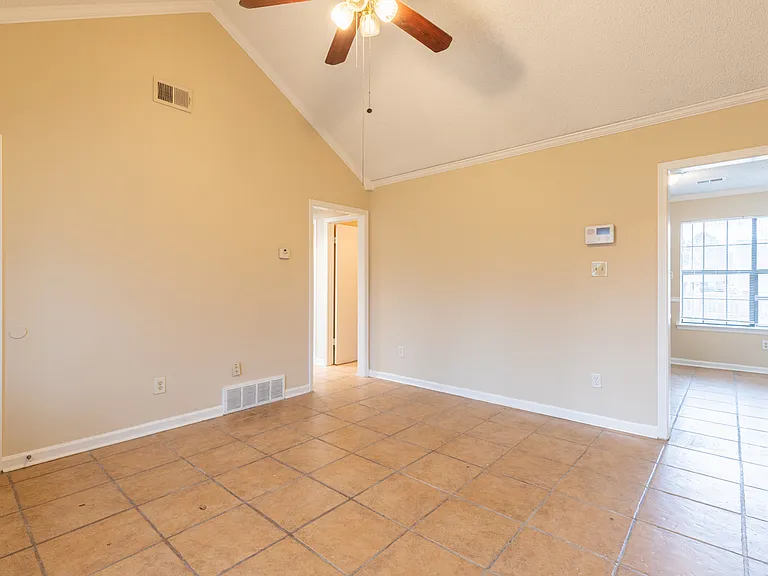 10152 Yates Dr — Photo 9