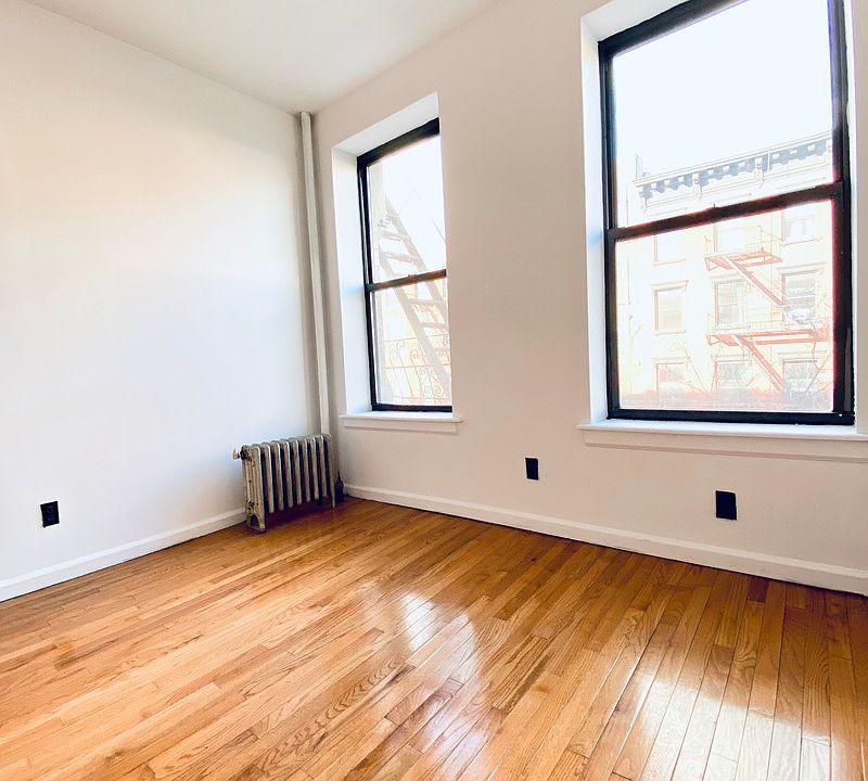 1st image of 30 Saint Marks Pl APT 3D