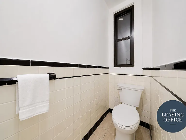 1154 1st Ave #2A — Photo 8