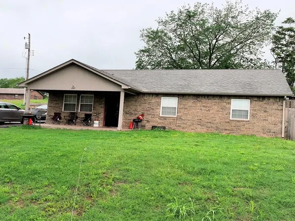 1305 S Iowa Ave, Chandler, OK 74834