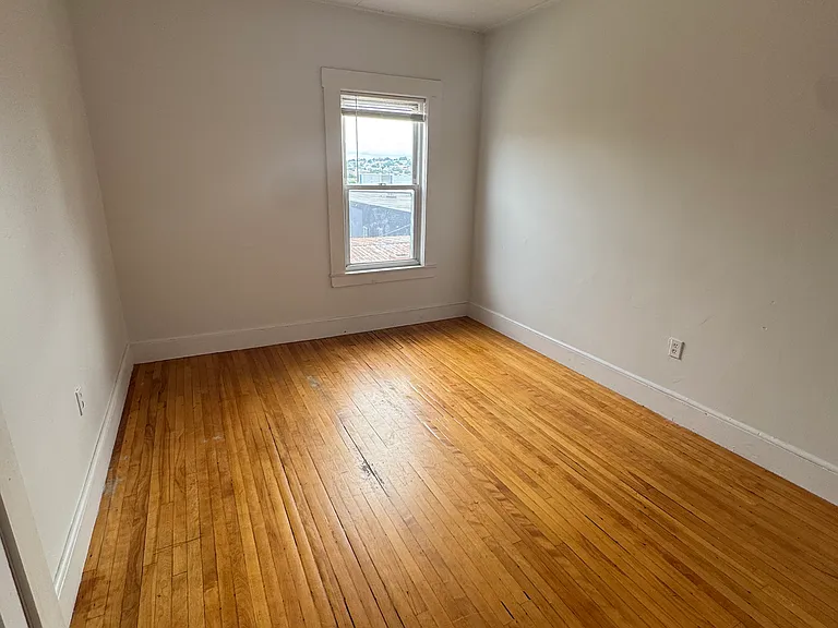 83 Canterbury St #3 — Photo 16