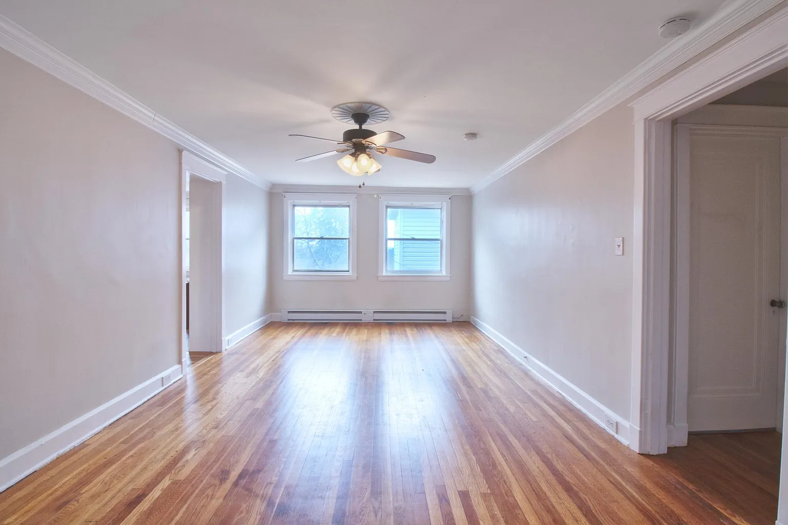 924 Farragut St APT H photo 1