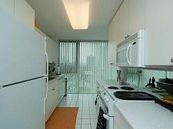 4th image of 3115 S Michigan Ave APT 704