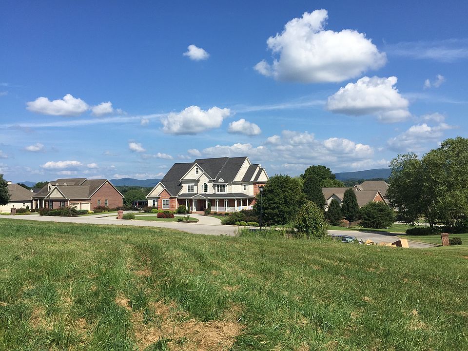 1st image of 1120 Stonehenge Dr