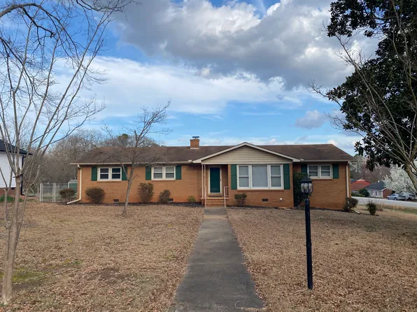 801 Mike Cir, Spartanburg, SC 29303