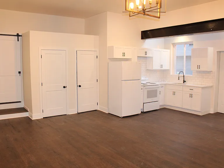 3888 Dennison Ave #D — Photo 11