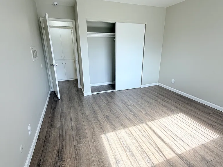 2124 90th Ave #15 — Photo 15