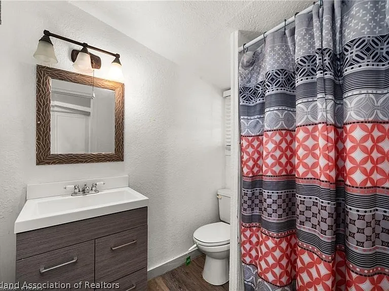 412 Rose Ave — Photo 19