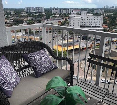 2nd image of 1 Glen Royal Pkwy APT 1407