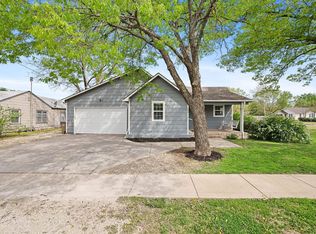 226 E 1st St, Douglass, KS 67039