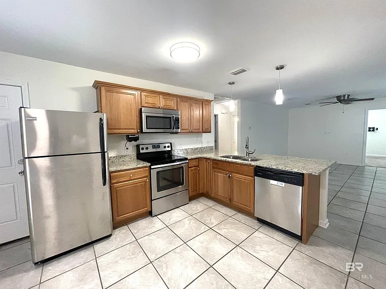 15142 Marem Dr — Photo 4
