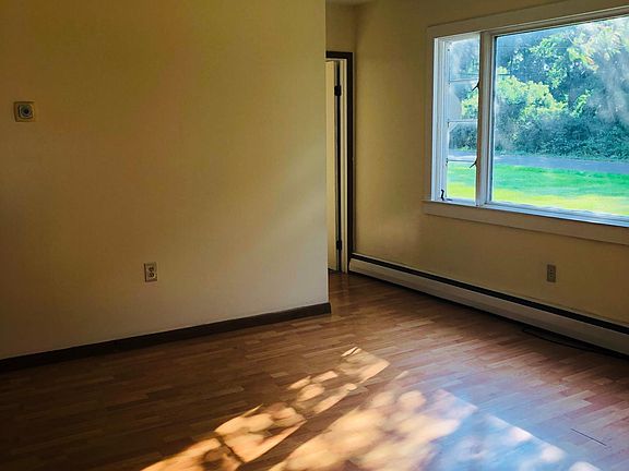 5th image of 8916 Maple Dr #1