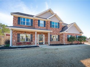 50 Tree Top Hl, Smiths Station, AL 36877